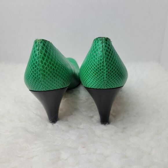 Salvatore Ferragamo Women's Shoes Size 9 AAAA Green Reptile Skin Kitten Heel - Picture 7 of 11